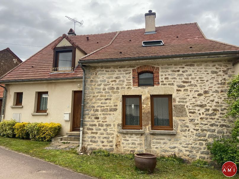 Vente maison 6 pièces 167 m² à Semur-en-Auxois (21140), 280 800 €