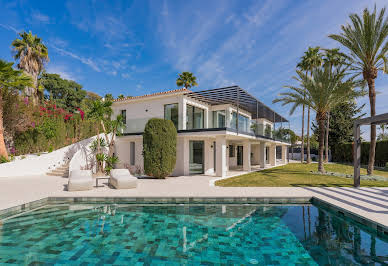 Maison avec piscine et jardin 3