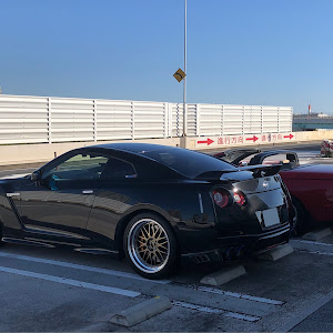 NISSAN GT-R R35