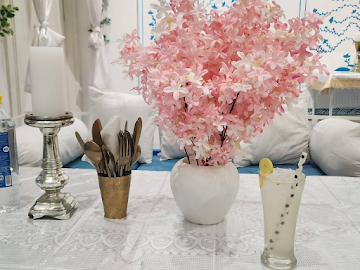 Lucknowi Thaath photo 