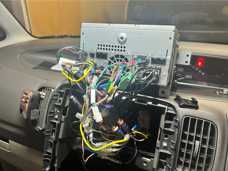 かど333さんが投稿したアルパインビッグX11・楽ナビRF720・パイオニア carrozzeria・DIY・ナビ交換に関するカスタム事例の投稿画像5枚目