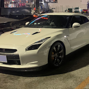 NISSAN GT-R R35