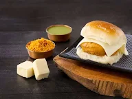 The Bombay Vada Pav photo 4