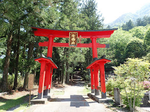 神通坊の鳥居