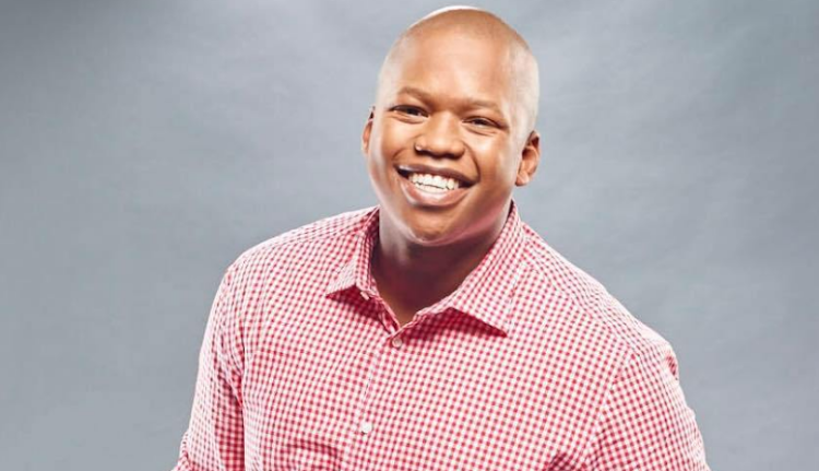 Akhumzi Jezile has apparently died in a car accident near Queenstown on Saturday morning.