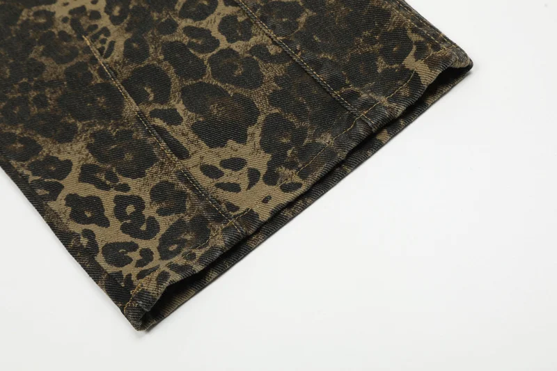 Title 2, American Vintage Jeansowe Kombinezony z Leopard...