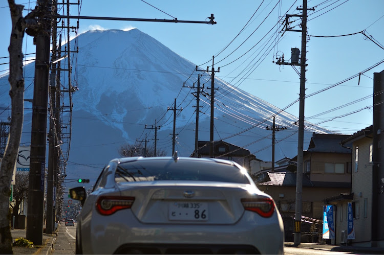 86のあけましておめでとうございます・新年のご挨拶・今年もよろしくお願いします・富士山と愛車・2024年初投稿に関するカスタム事例の投稿画像3枚目