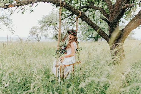 Fotógrafo de casamento Nata Kashevko (ptashka). Foto de 25 de fevereiro 2019