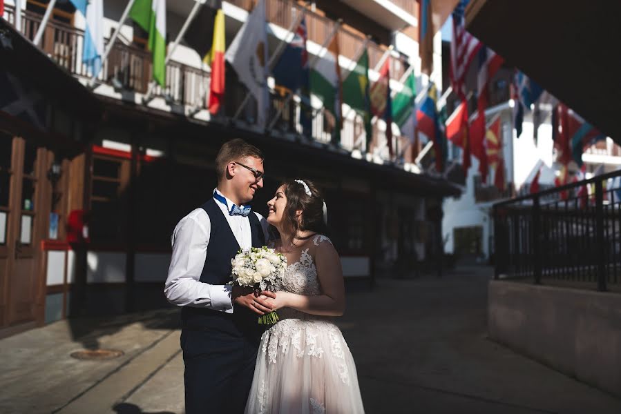 Fotografo di matrimoni Artur Eremeev (pro100art). Foto del 18 gennaio 2018