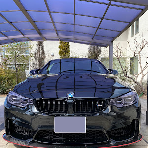 M4 クーペ F82