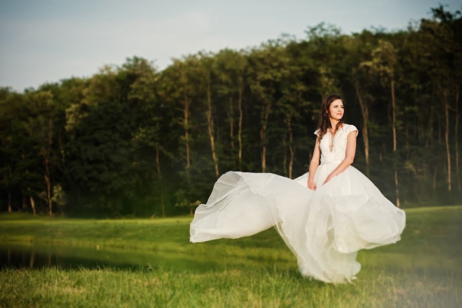 Wedding photographer Zoltán Kiss (gadgetfoto). Photo of 12 October 2022