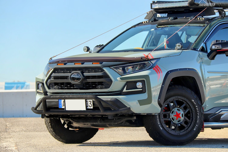 RAV4のTRM(東海　RAV4 MEETHING)・SRM(湘南RAV4ミーティング)・東海カスタム部🛠・東海写真部📸・普通の会社員でございます🤭に関するカスタム事例の投稿画像2枚目