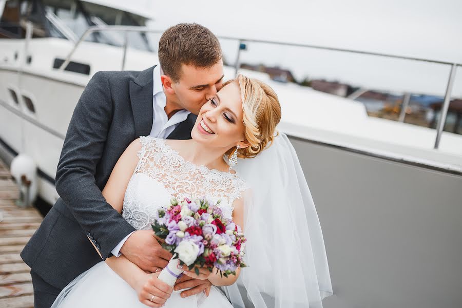 Fotógrafo de bodas Sasha Antonovich (antonovich). Foto del 9 de mayo 2017