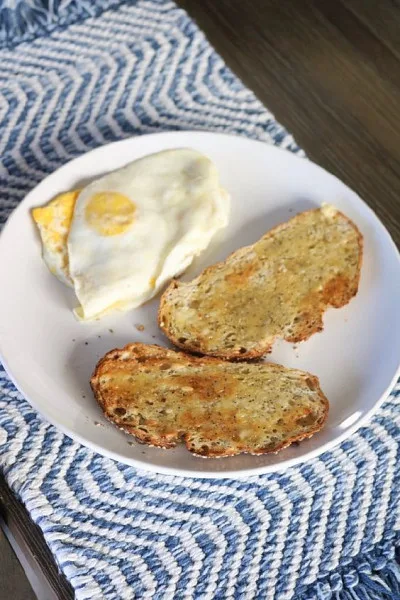Omlette And Toast With Butter