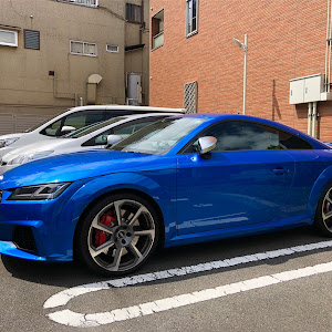 TT RS クーペ A6