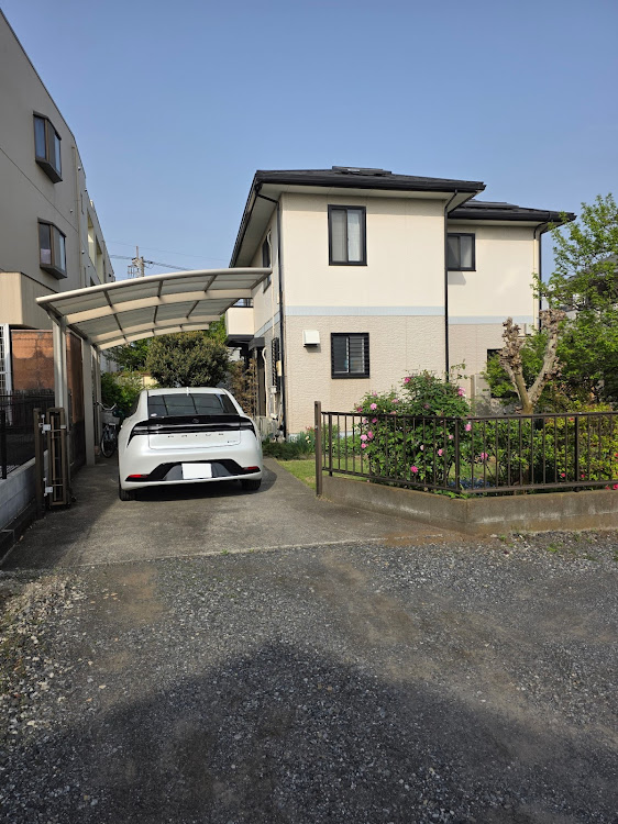 プリウスの自宅の駐車場・武蔵野フーズ所沢工場に関するカスタム事例の投稿画像3枚目