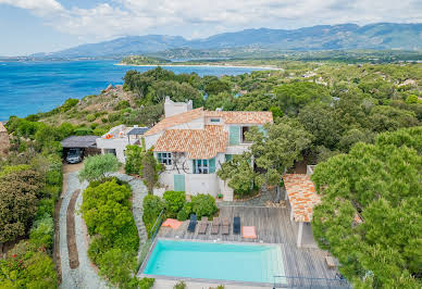 Villa with pool and terrace 18