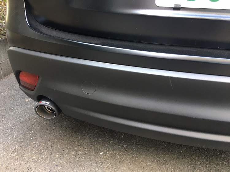 CX-5のCX-5・マフラーカッター・アクラポビッチ・コスパ・ハッタリに関するカスタム事例の投稿画像3枚目