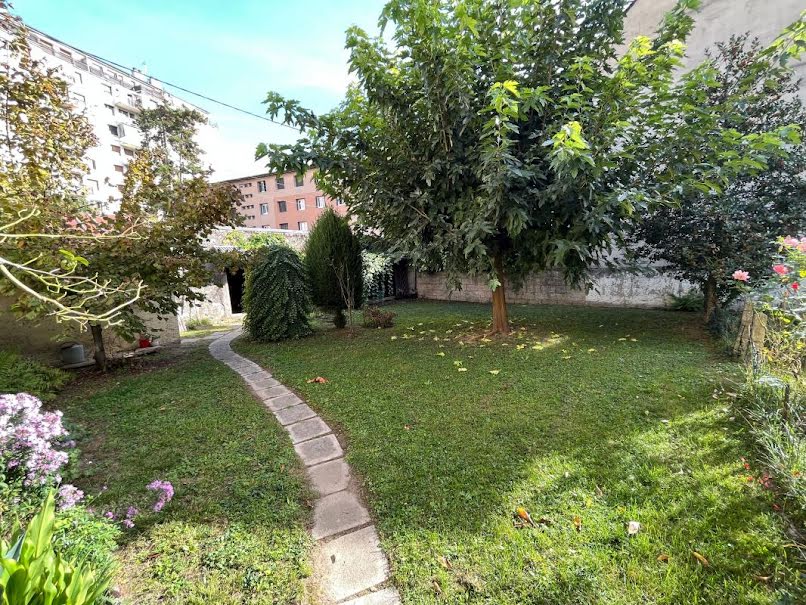 Vente maison 5 pièces 130 m² à Chambery (73000), 380 000 €