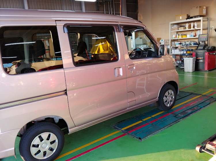 ハイゼットカーゴの新車納車・ナビ取り付け・待合室で一人に関するカスタム事例の投稿画像2枚目