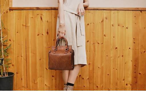 Title 7, Trendy high-end fashion all-match large-capacit...