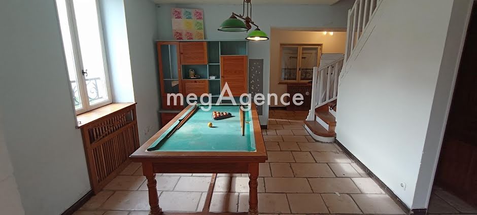 Vente maison 6 pièces 123 m² à Hericourt (70400), 127 000 €