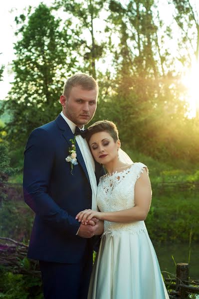 Wedding photographer Oksana Mikhalishin (oksamuhalushun). Photo of 1 March 2017