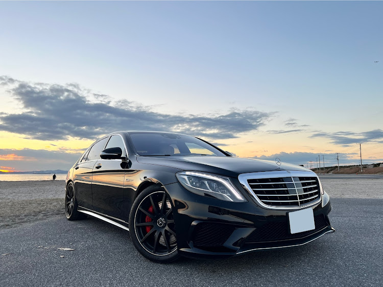 SクラスのW222 Sクラス・今年もよろしくお願いします・S63AMGに関するカスタム事例の投稿画像8枚目