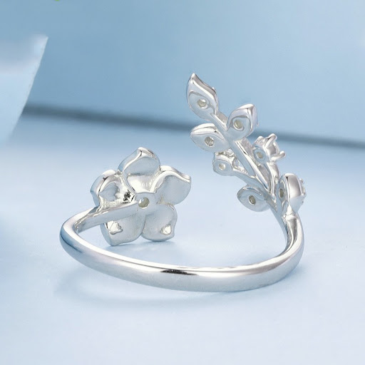 Title 5, Silver Charm Gradual Pink Flower Ring for women...