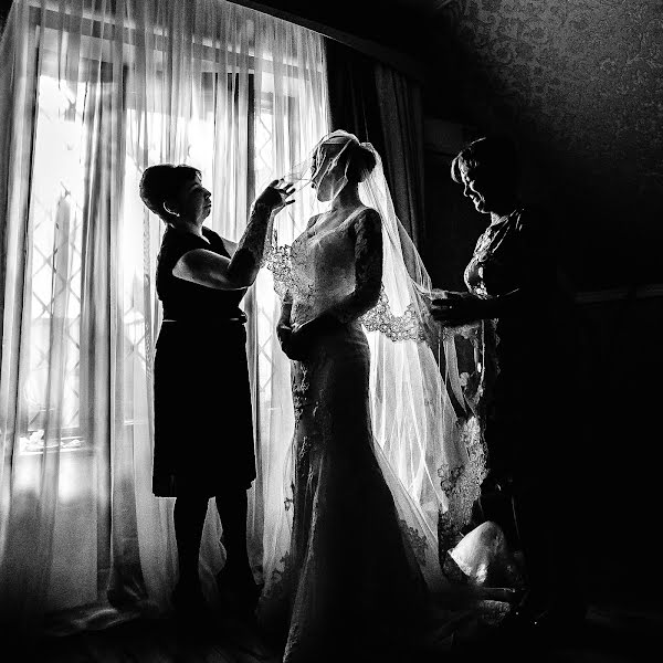 Fotografo di matrimoni Emil Doktoryan (doktoryan). Foto del 9 luglio 2015