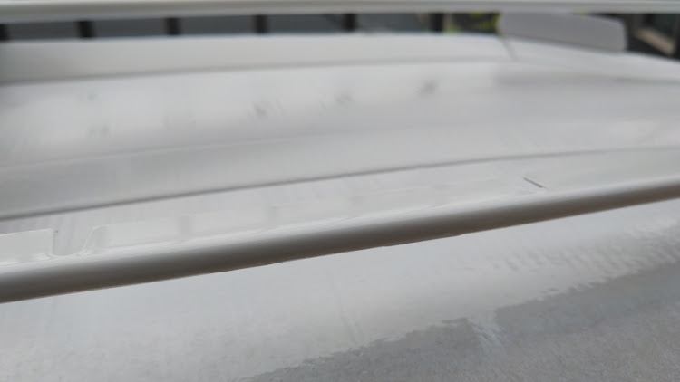 RAV4のrav4・DIY・フロントアンダーグリルガーニッシュ・ステンレスパーツ塗装に関するカスタム事例の投稿画像3枚目
