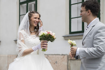 Fotografo di matrimoni Eszter Semsei (esztersemsei). Foto del 10 giugno 2016