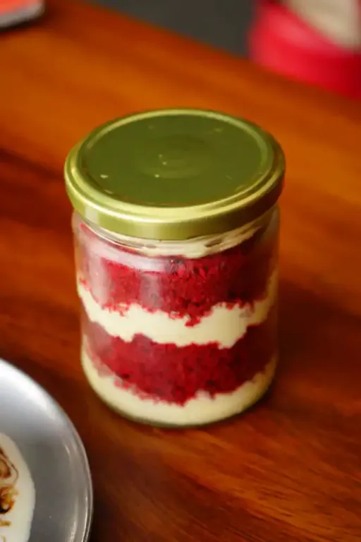 Red Velvet Jar Cake