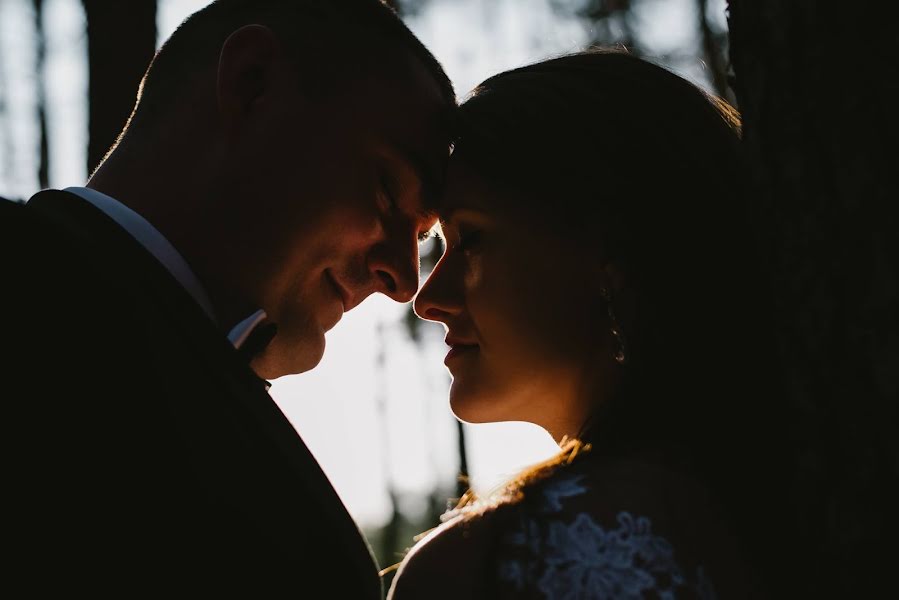 Fotografo di matrimoni Radosław Śmiałek (radoslaw1985). Foto del 26 maggio 2017