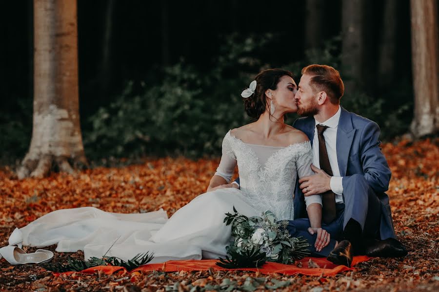 Fotografo di matrimoni Darius Casapu (dariuscasapu1995). Foto del 4 dicembre 2020