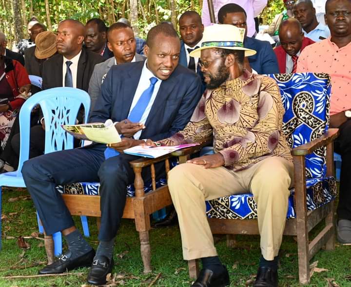 Kisumu Governor Anyan'g Nyong'o and his Kisii counterpart Simba Arati at the funeral of Maseno University student the late William Mayange at their home in Nyamira county on Wednesday. Nyong'o called for the arrest and prosecution of the officer behind the shooting.