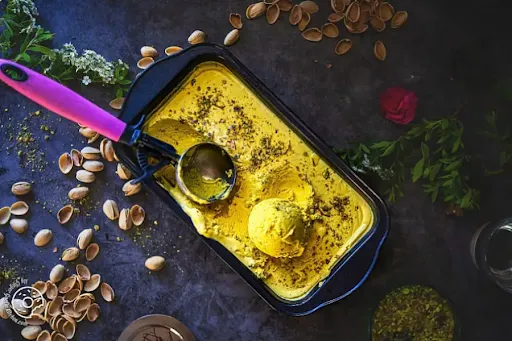 Kesar Pista Ice Cream (2 Spoon)