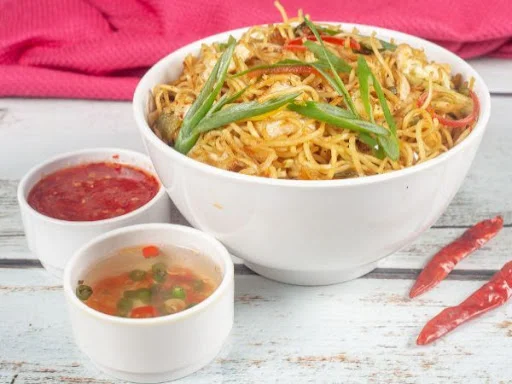 Chicken Sehezwan Noodles