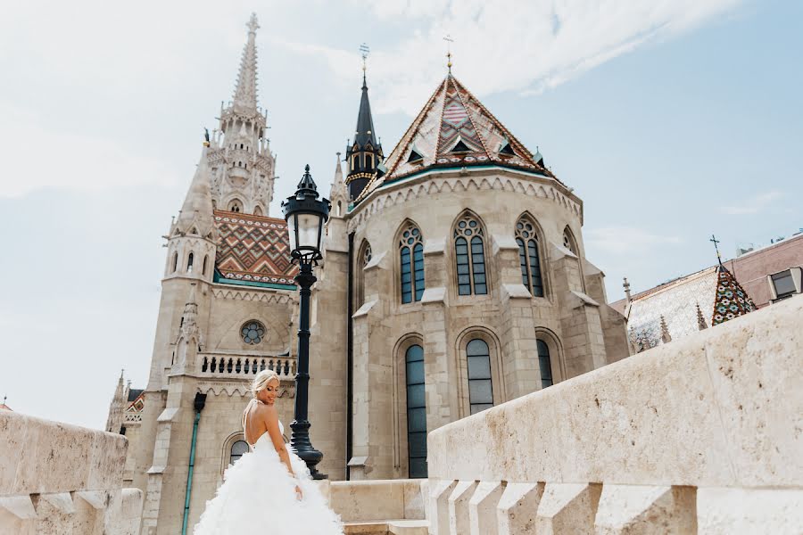 Fotografo di matrimoni Gabriella Hidvégi (gabriellahidveg). Foto del 1 novembre 2022