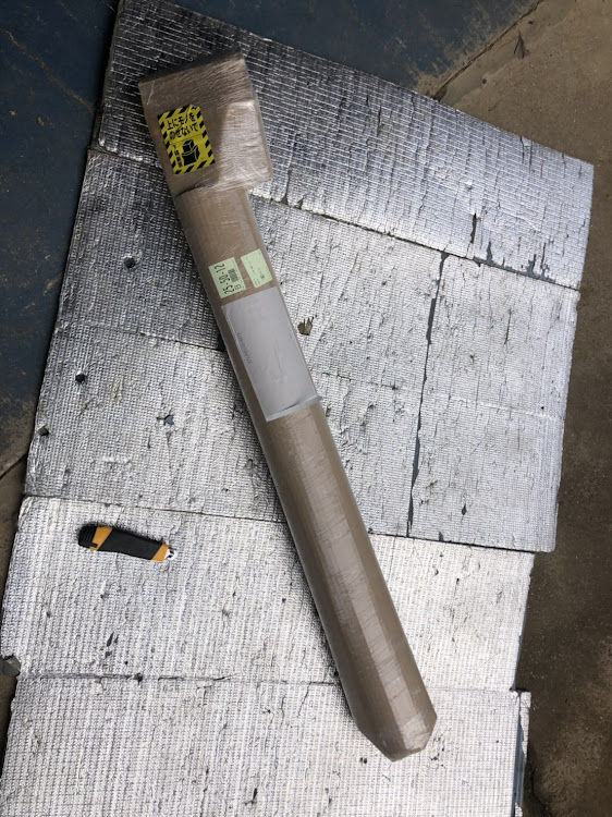 アルトラパンのDIY・ロールバー・ピラーバー・ワンオフに関するカスタム事例の投稿画像2枚目