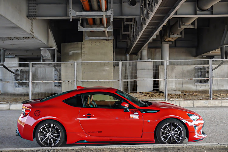 86のトヨタ86を買ってから・節約せねば💸・やっぱ自分の86が良いんだよ。・繋がれフェイスドンっ・トヨタ86に関するカスタム事例の投稿画像4枚目