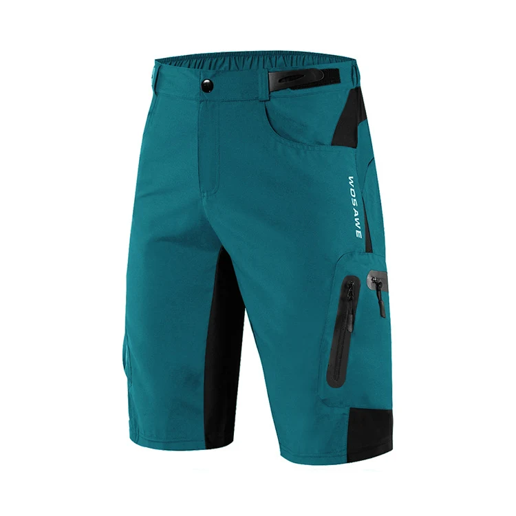 Ademende, vochtafvoerende wandelshorts voor buiten recreatie. Comfortabele shorts die je koel en droog houden tijdens het wandelen.