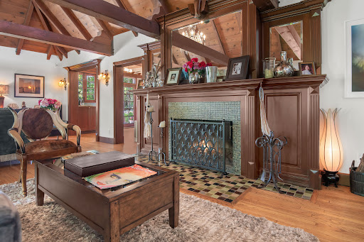 Property with pool 3