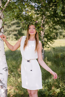 Jurufoto perkahwinan Irina Poverennova (iriskaboo). Foto pada 29 Julai 2019