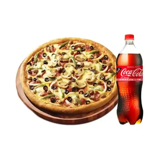 Paneer Tikka Pizza With 1 Coke