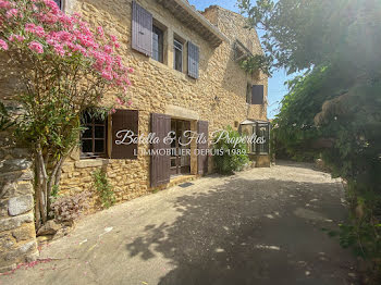 maison à Bagnols-sur-ceze (30)