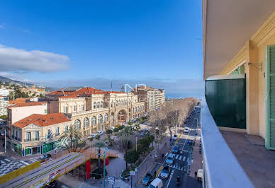 Apartment with terrace 2