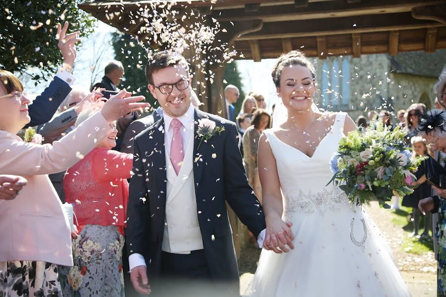 Wedding photographer Emma Brooks (emmabrooksphoto). Photo of 2 July 2019