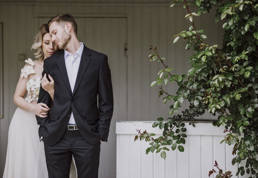 Fotografo di matrimoni Eszter Semsei (esztersemsei). Foto del 9 giugno 2017