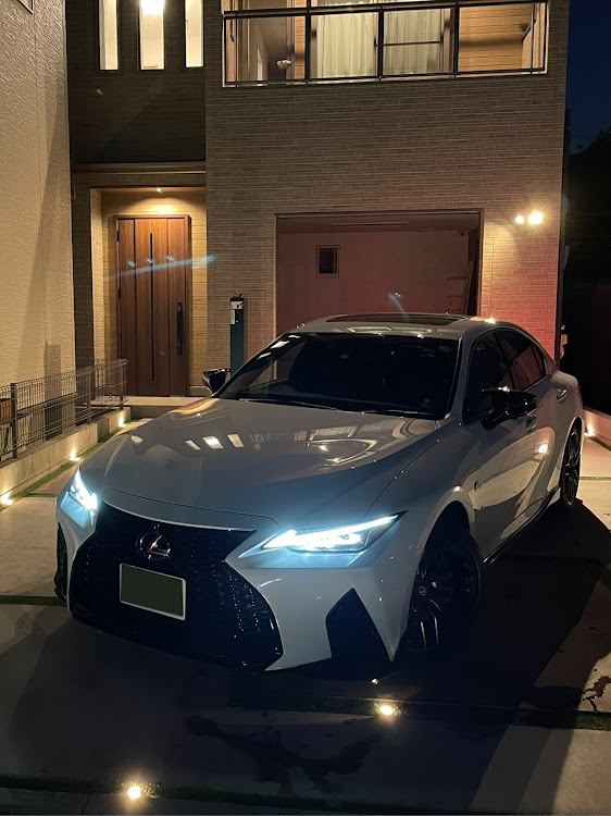 ISのモードブラック・自宅で映える・TRD・ユアーズ・6Hに関するカスタム事例の投稿画像6枚目